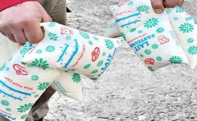 صدور قرار وزاري يحدد شروط وكيفيات حيازة وبيع حليب الأكياس