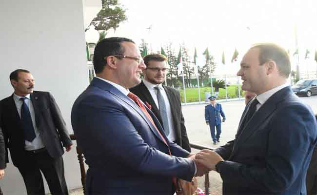 وفد برلماني روسي في زيارة رسمية للجزائر