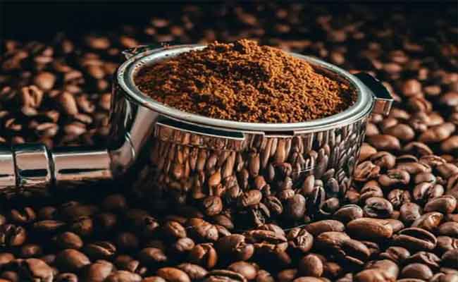 شروع وزارة التجارة في توزيع كميات من القهوة بأسعارها المدعمة تدريجيا