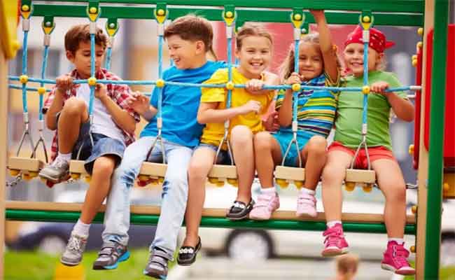 8 خطوات لتنمية مهارات طفلك الاجتماعية تبدأ من الروضة وتستمر