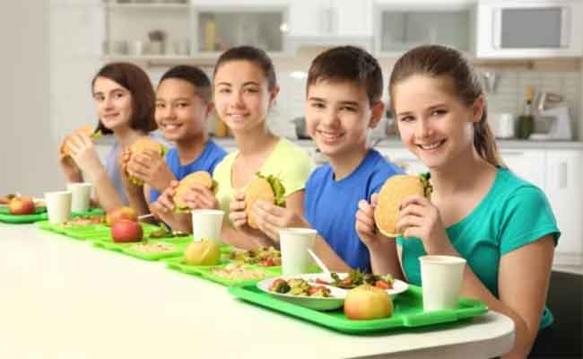 مواصفات الغذاء الصحي لطفلك من عمر سنتين وحتى 9 سنوات…وتفاصيل دقيقة تهمك