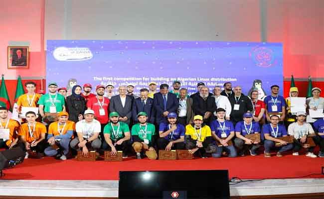 إشراف بداري على إطلاق أول نظام جزائري لتشغيل الحواسيب…