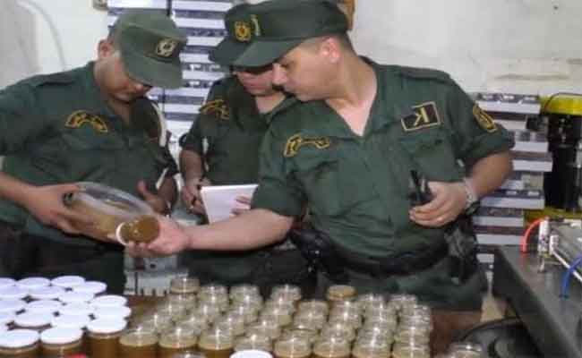 مداهمة ورشة سرية تصنع مكملات غذائية مزورة ومغشوشة بالعاصمة