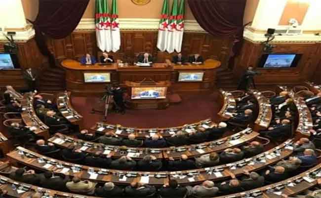 مصادقة مجلس الأمة على قانون المالية 2025 بالإجماع