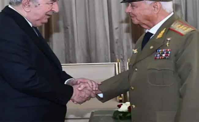 استقبال تبون نائب وزير القوات المسلحة الكوبي…