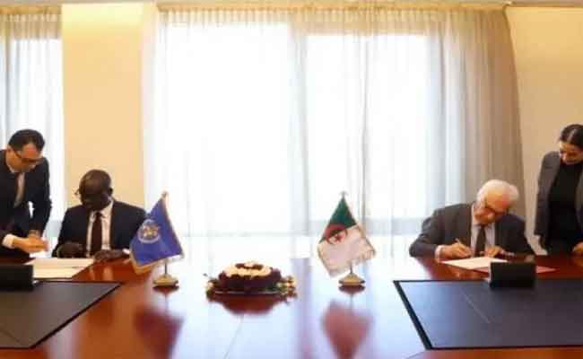 توقيع مخطط عمل مشترك بين الوكالة الوطنية للأمن الصحي ومنظمة الصحة العالمية