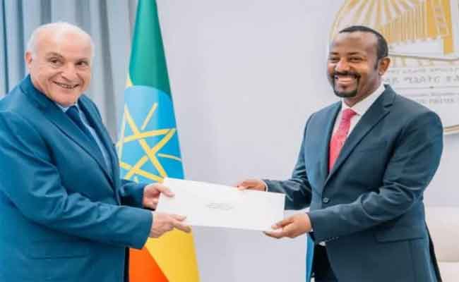 تسليم عطاف رسالة خطية من رئيس الجمهورية للوزير الأول الإثيوبي