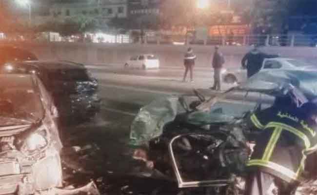 تصادم بين 3 سيارات يخلف ثلاث قتلى وومصابين داخل نفق ميلينيوم بوهران