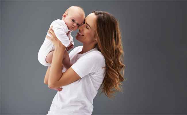 ما هي الأخطاء التي يجب ألا تقعي بها عندما يستيقظ رضيعك ليلاً؟