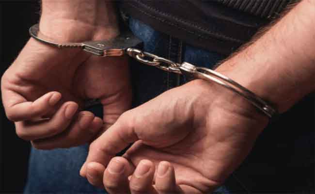 الإطاحة بعشريني يحترف ترويج الكوكايين عبر منصات التواصل الإجتماعي بجيجل