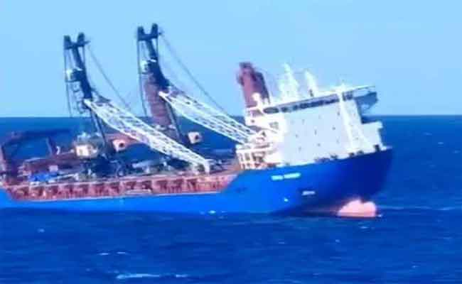 الخارجية الروسية تعلن عن غرق سفينة روسية تغرق بين إسبانيا والجزائر