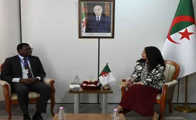 منصوري تستقبل وفداً ممثلا عن البنك الإفريقي للتصدير والاستيراد