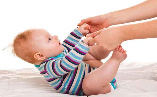 كيفية تقوية عضلات الرضيع من خلال الأنشطة البسيطة…