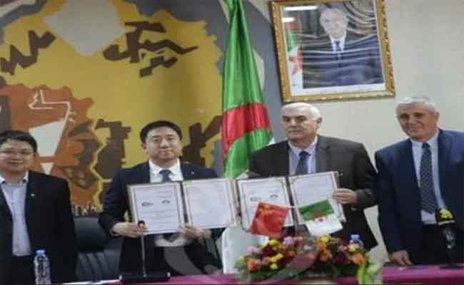 توقيع جامعة هواري بومدين للعلوم والتكنولوجيا اتفاقية تعاون مع “شاينا هاربور للهندسة”