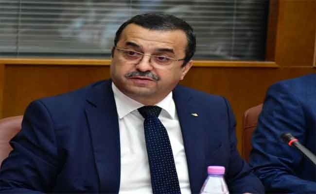 عرقاب يدافع على المازوت الجزائري