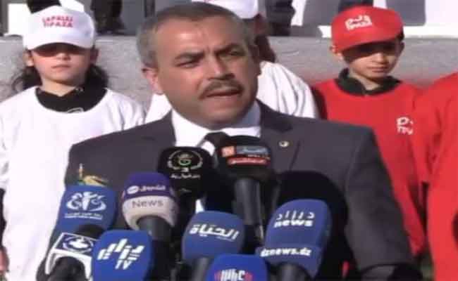 إشراف سعداوي على إطلاق البطولة الوطنية المدرسية في الرياضات الجماعية