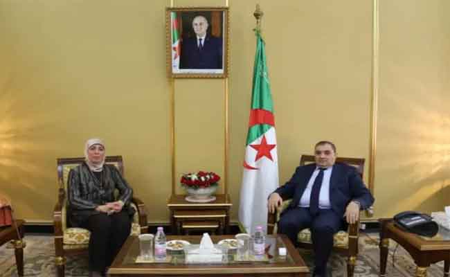 اجتماع وزير العدل مع المحافظة السامية للرقمنة