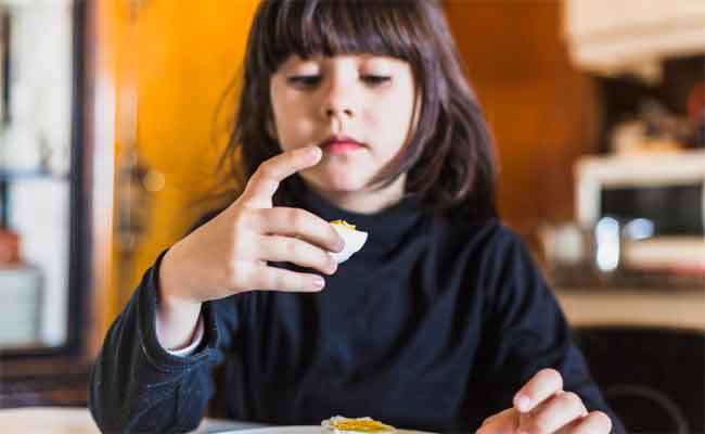 اضطراب الأكل الانتقائي ومتى يصبح خطرًا على طفلك؟