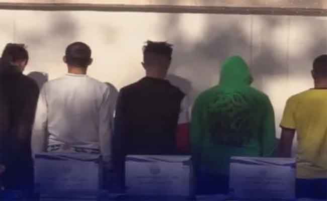 الإطاحة بعصابة إجرامية دولية تحترف تهريب المركبات واسترجاع 16 سيارة بقسنطينة