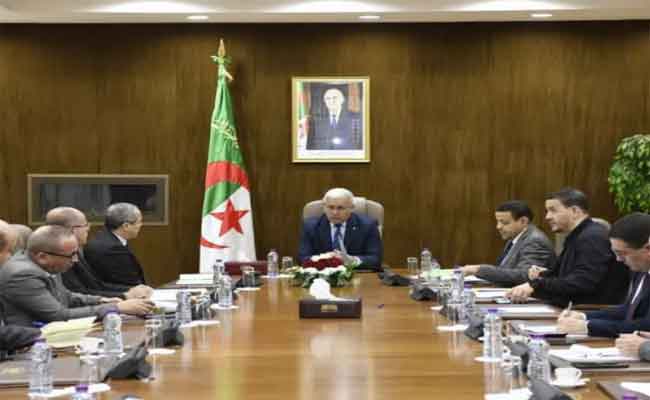 اجتماع تنسيقي لعقد ملتقى برلماني حول التفجيرات النووية الفرنسية