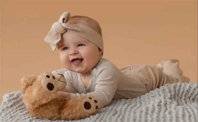 أسرار واكتشافات مذهلة وراء براءة حديثي الولادة…راقبيها وتجاوبي معها