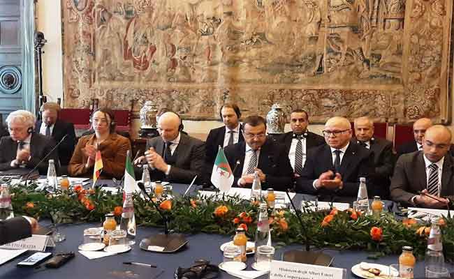 مشاركة عرقاب في الاجتماع الوزاري الأول لوزراء الطاقة المعنيين بمشروع ممر الهيدروجين الجنوبي بروما