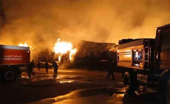 نشوب حريق في مستودع لتخزين الحفاظات والحليب بسطيف