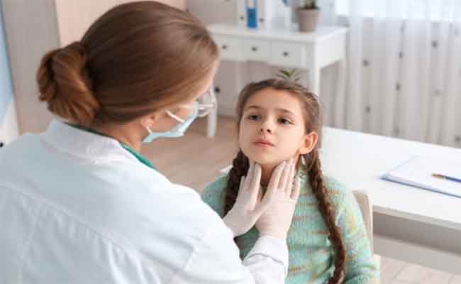 ما أعراض أمراض الجهاز التنفسي عند الأطفال؟ وكيف يتم علاجها؟