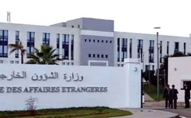 وزارة الخارجية تصدر بيانا هاما للجالية الجزائرية بالخارج