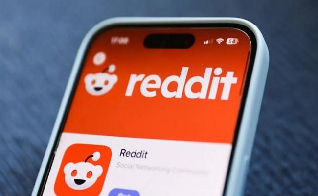 منصة Reddit تستعين بالذكاء اصطناعي لتسهيل تواصل...