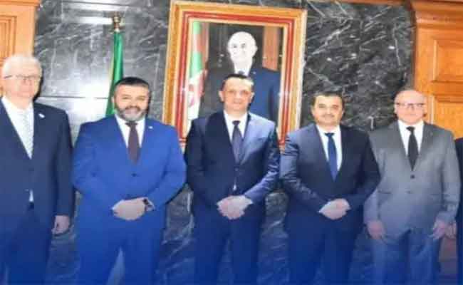 عرقاب يستقبل نظيره البوسني