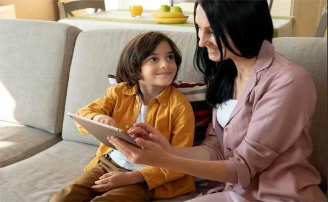 3 أوقات ثمينة يجب أن تستغليها لغرس مبادئ التربية الإيجابية عند طفلك