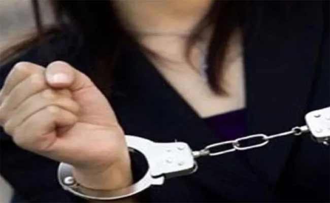 إدانة فتاتين بعام حبسا نافذا أهانتا دركياً أثناء تأدية مهامه بعين البنيان