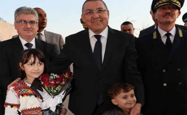 إشراف مراد على مراسم تنصيب كمال بركان واليا جديدا لغليزان