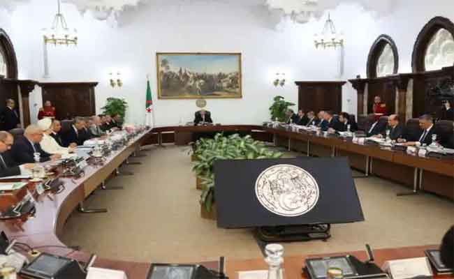 أهم ما تداوله إجتماع مجلس الوزراء