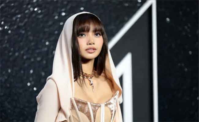 ليسا عضوة ” BlackPink” تطرح الإعلان التشويقي لأغنيتها الجديدة…