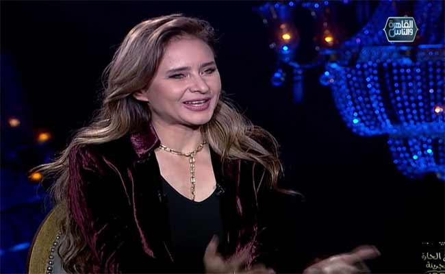 طلب غير متوقع من الراحل يوسف شاهين لـ نيللي كريم…تعرفوا إليه!