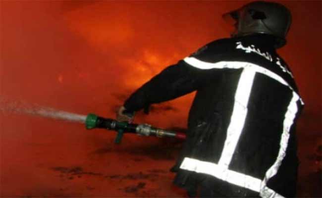 النيران تلتهم سوق الجملة للخضر والفواكه في وهران دون تسجيل خسائر بشرية