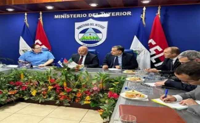 ربيقة يعقد عدة لقاءات مع وزراء ومسؤولين في نيكاراغوا