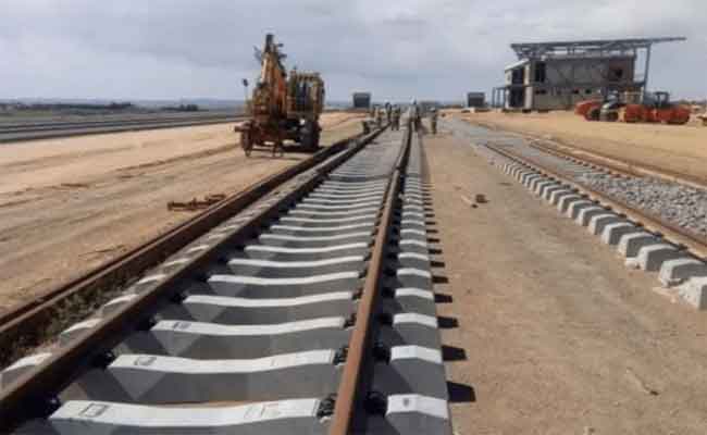 رخروخ يعلن عن انطلاق مشروع خط السكة الحديدية الجزائر-تمنراست السنة الجارية