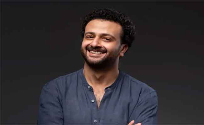 أبرزها منتهي الصلاحية…أعمال فنية متنوعة ينتظرها تامر نبيل