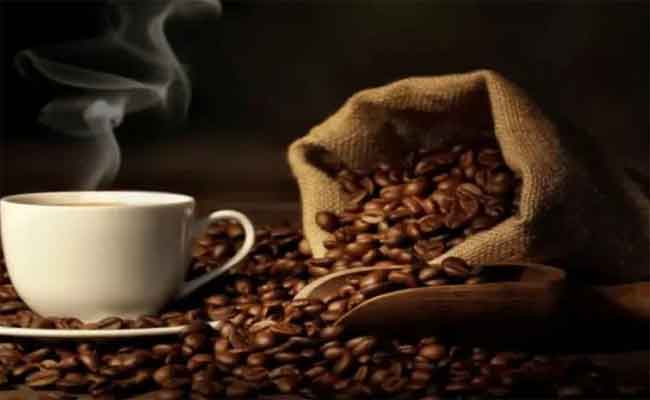وزارة التجارة تعلن عن ضخ 8 ألاف طن من القهوة في السوق