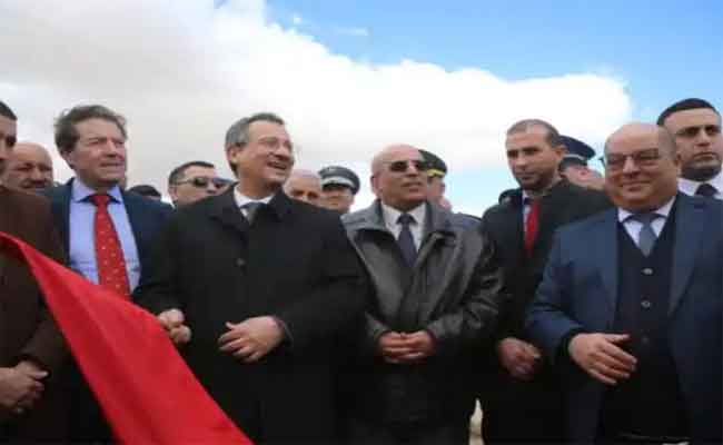 إشراف رخروخ على إشارة إنطلاق إنجاز خط السكة الحديدية مزدوج يربط بوغزول بقصر البخاري