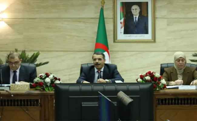 وزراء العدل والمالية والرقمنة يعقدون اجتماعا تمحور حول رقمنة قطاع التوثيق في الجزائر