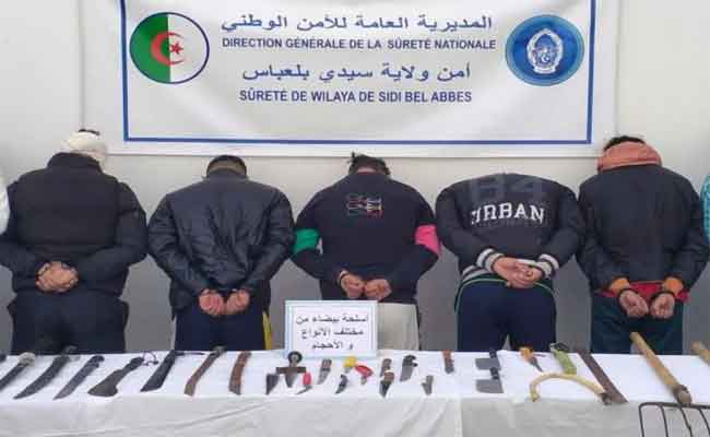 تفكيك شبكة إجرامية مدججة بأشكال وأحجام من السلاح الأبيض روعت الساكنة 