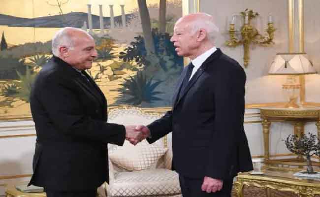 عطاف يُستقبل من طرف الرئيس التونسي