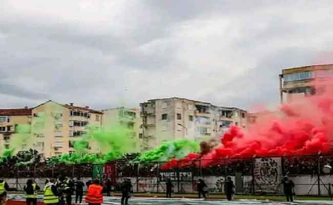 إلقاء القبض على 33 شخصا على خلفية أحداث الشغب التي رافقت مباراة أولمبيك أقبو ومولودية الجزائر