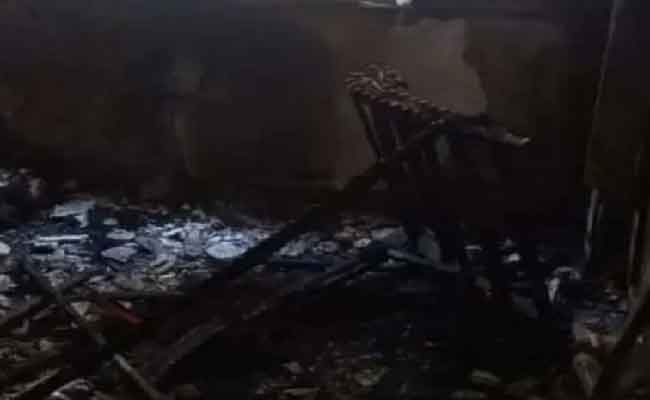 حريق شقة يخلف إصابة 4 أشخاص بحروق بسطيف