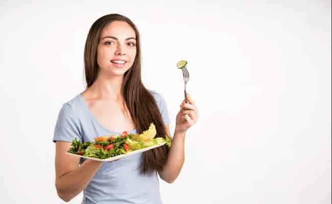 ما هي حمية الخمسة أيام لخسارة الوزن؟ طبيبة تغذية تجيبكِ