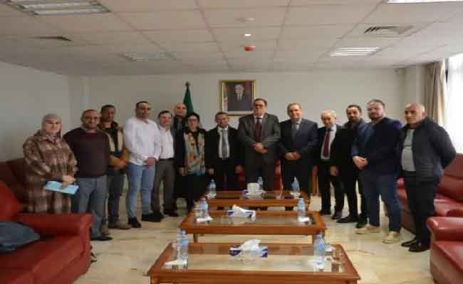 استقبال مزيان وفدا عن المكتب الوطني للمنظمة الوطنية للصحافيين الجزائريين